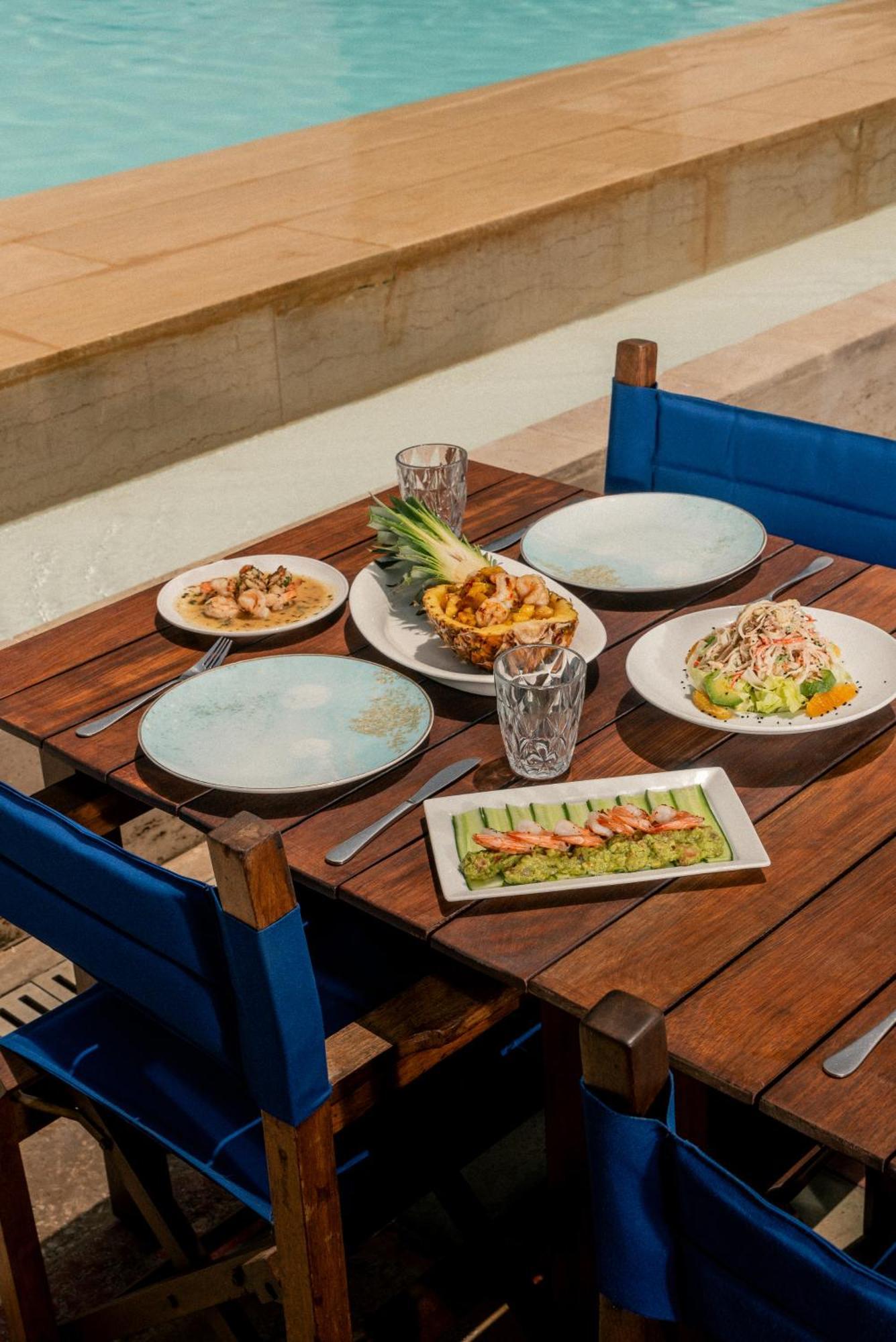 Hotel Saint Georges Beirut Al Marfa' Экстерьер фото